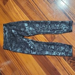 Lululemon Wunder Train High rise black tight 25" foil legging